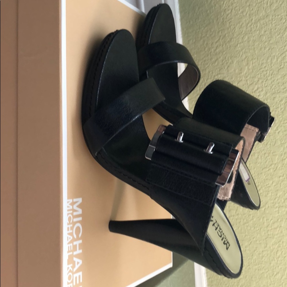 Michael Kors new black heels